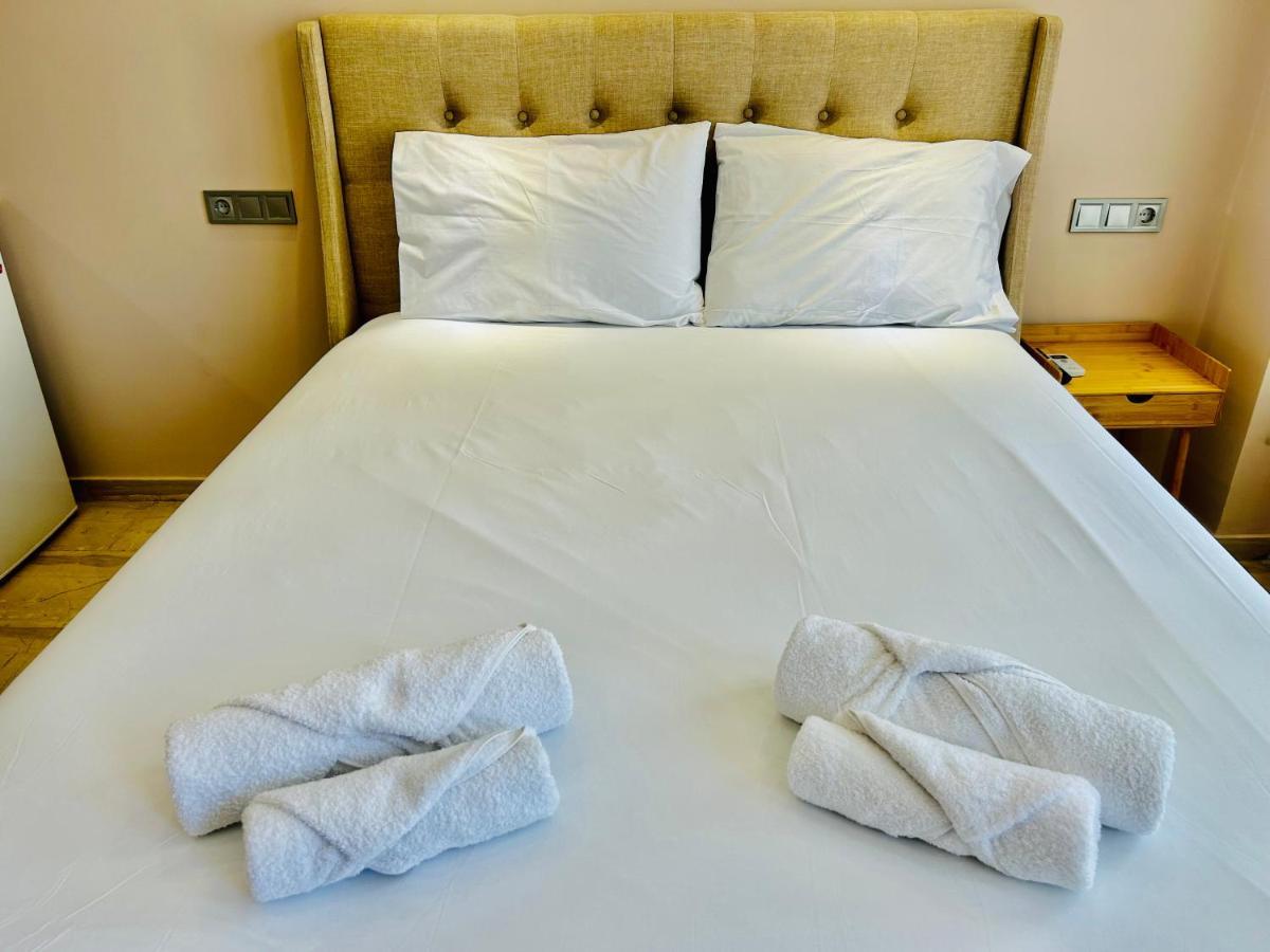 Port Twins Suites No1 El Pireo Exterior foto
